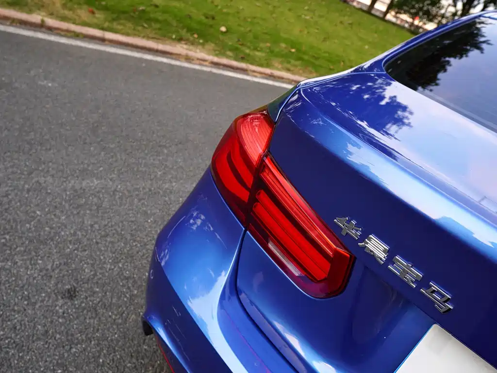 BMW 3 Series — миниатюра 28