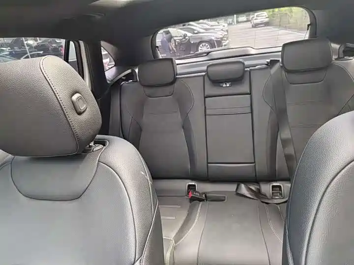 Mercedes-Benz GLA — миниатюра 5