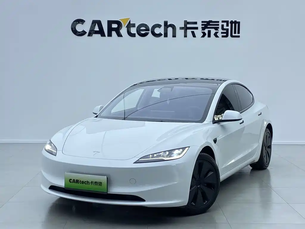 Tesla Model 3 — миниатюра 10