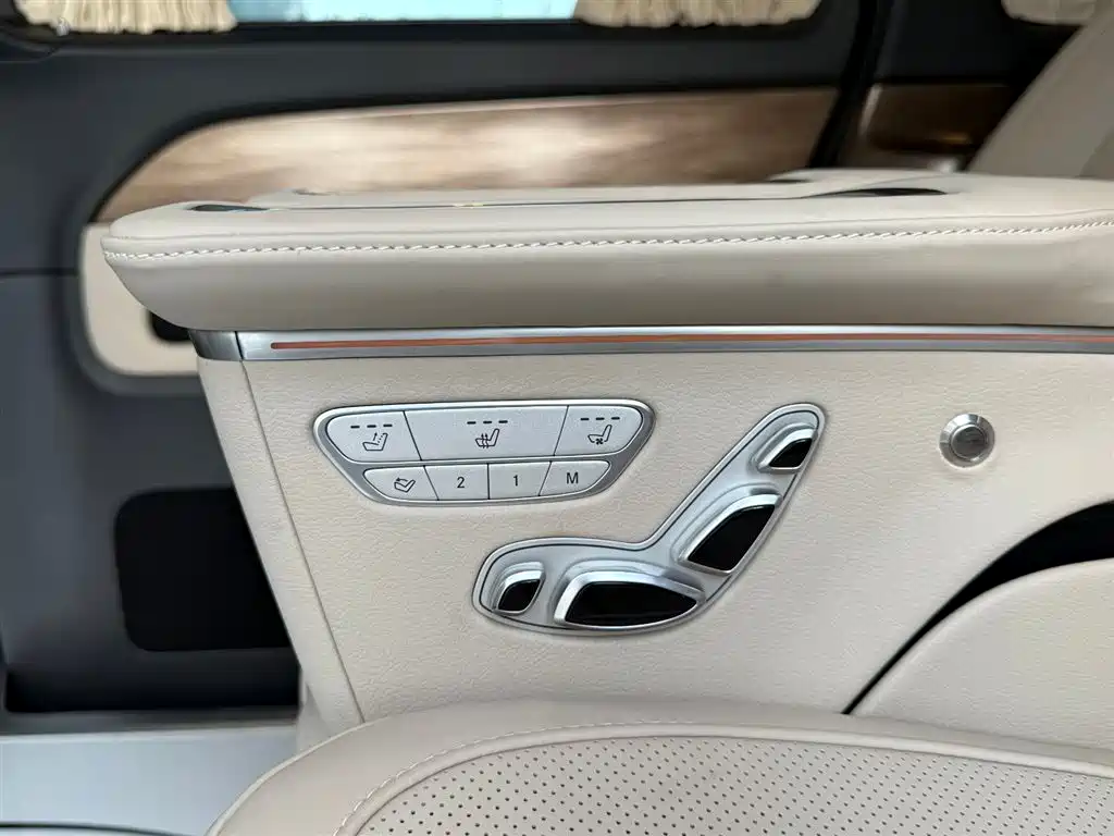 Mercedes-Benz V-Class V 260 L Long Wheelbase Luxury Edition, фото 23