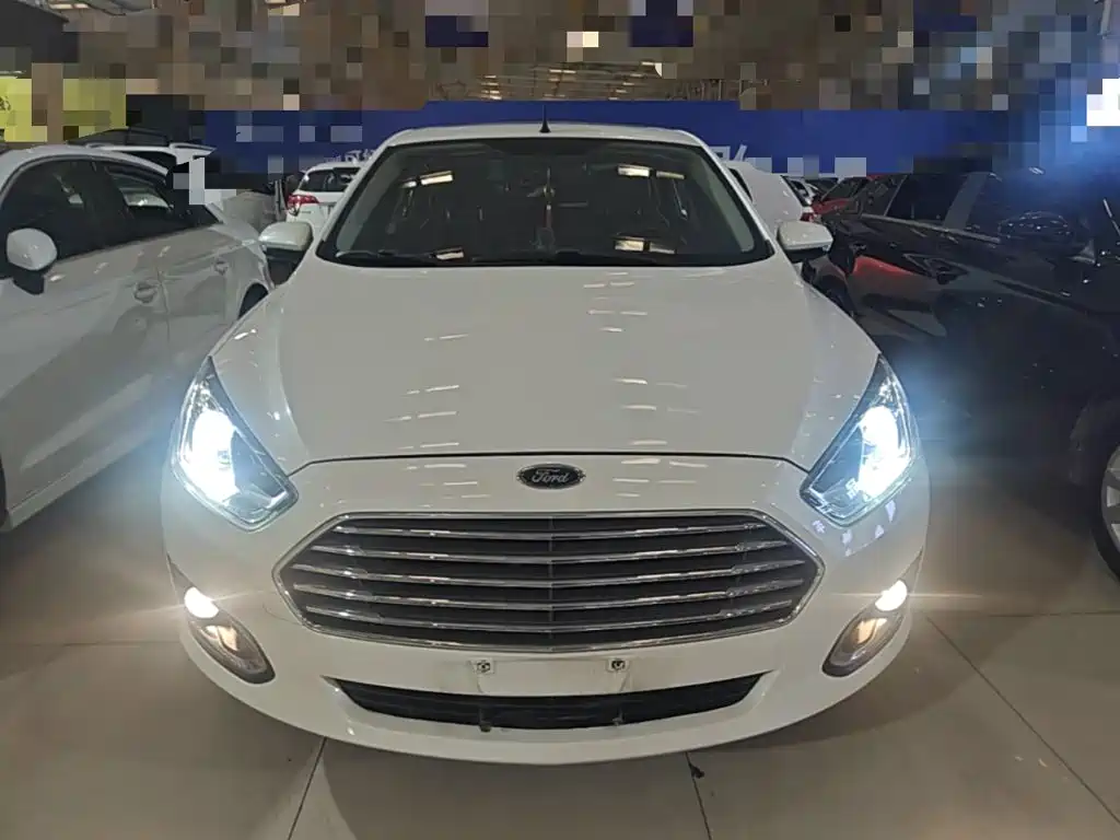 Ford Escort — миниатюра 3