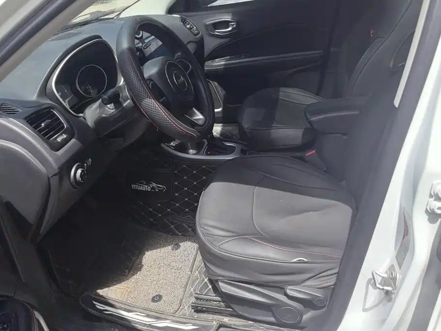 Jeep Compass — миниатюра 9