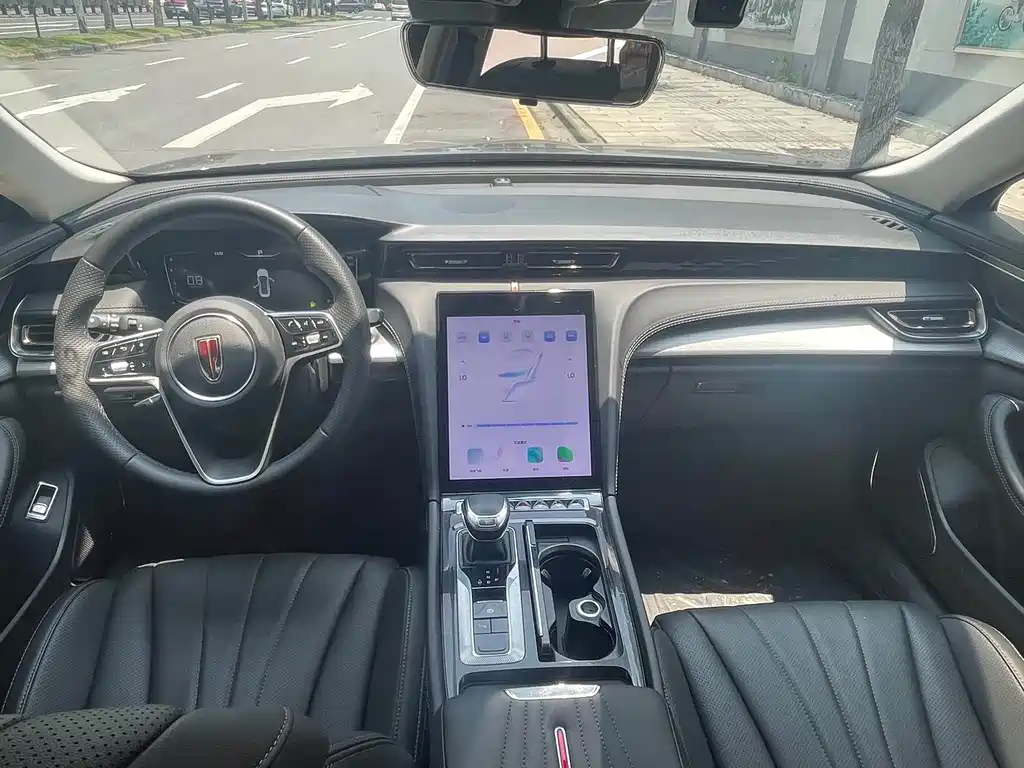 Hongqi Hongqi H5 — миниатюра 9