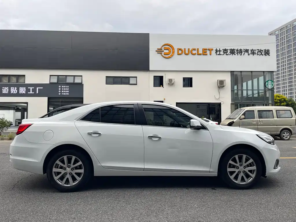 Chevrolet Malibu — миниатюра 17