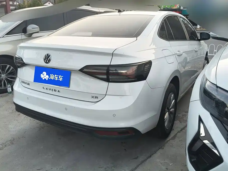 Volkswagen Lavida — миниатюра 3