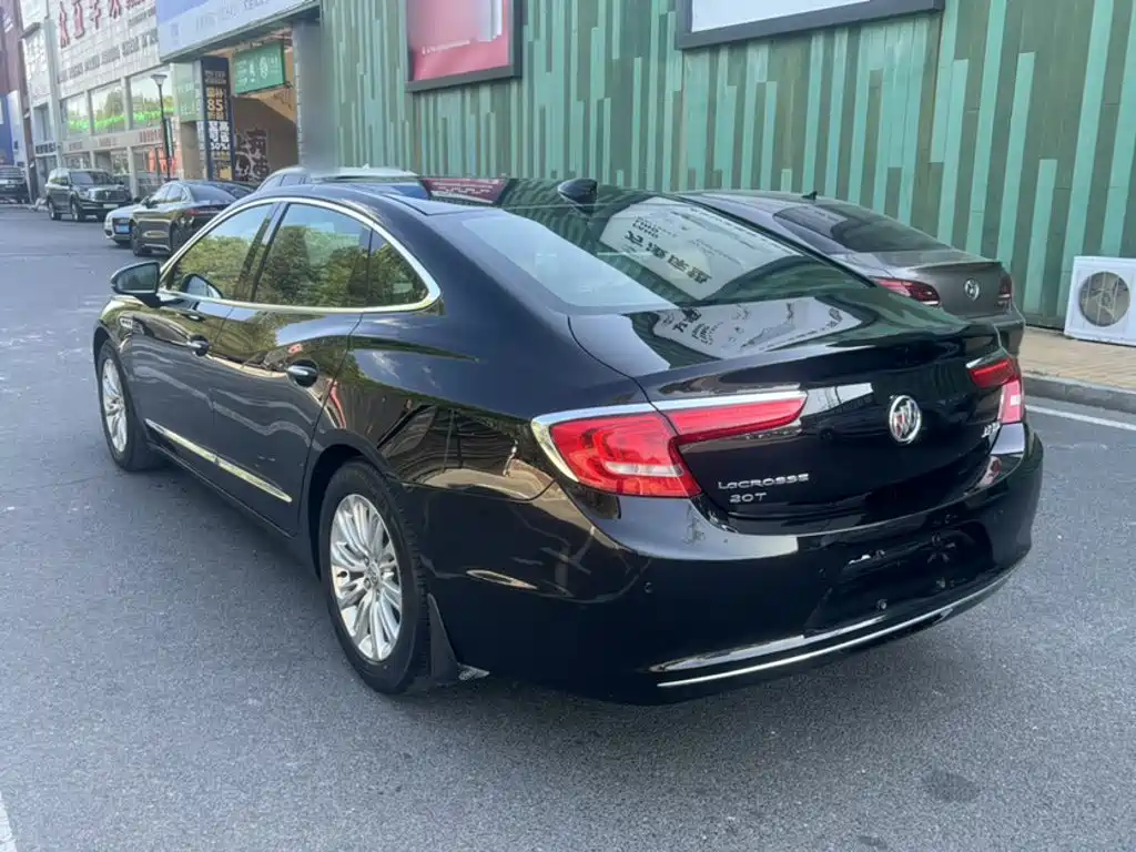 Buick LaCrosse — миниатюра 7