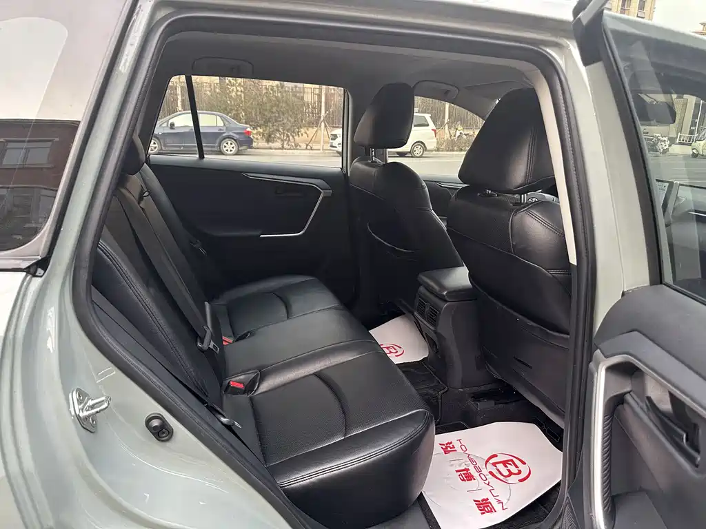 TOYOTA RAV4 RONGFANG