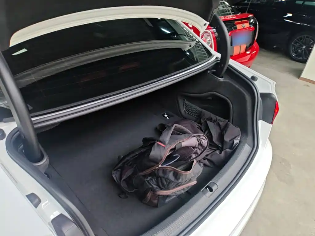Audi A4L — миниатюра 19