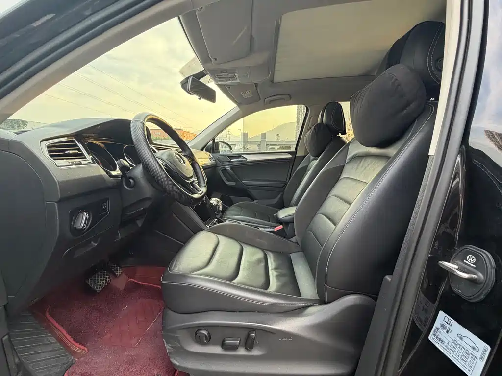 Volkswagen Tiguan L — миниатюра 10