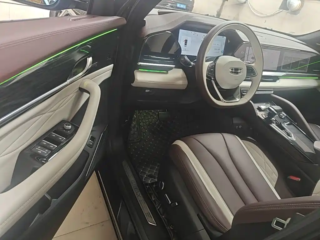 Geely Xingyue L — миниатюра 16
