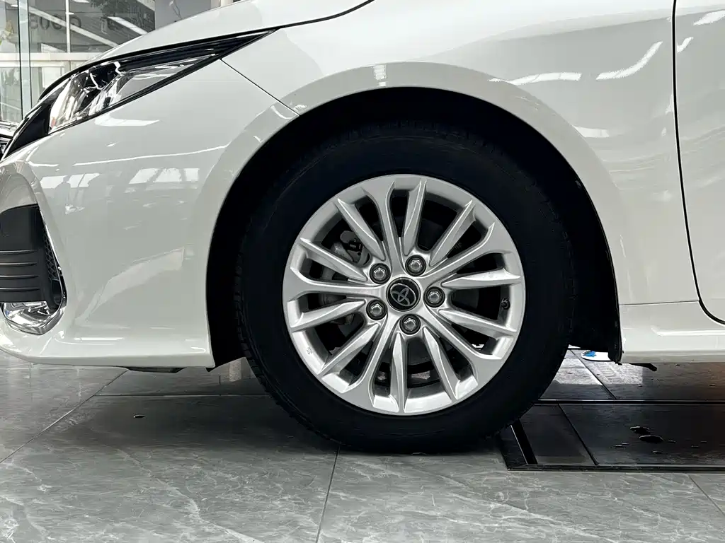 Toyota Allion — миниатюра 8