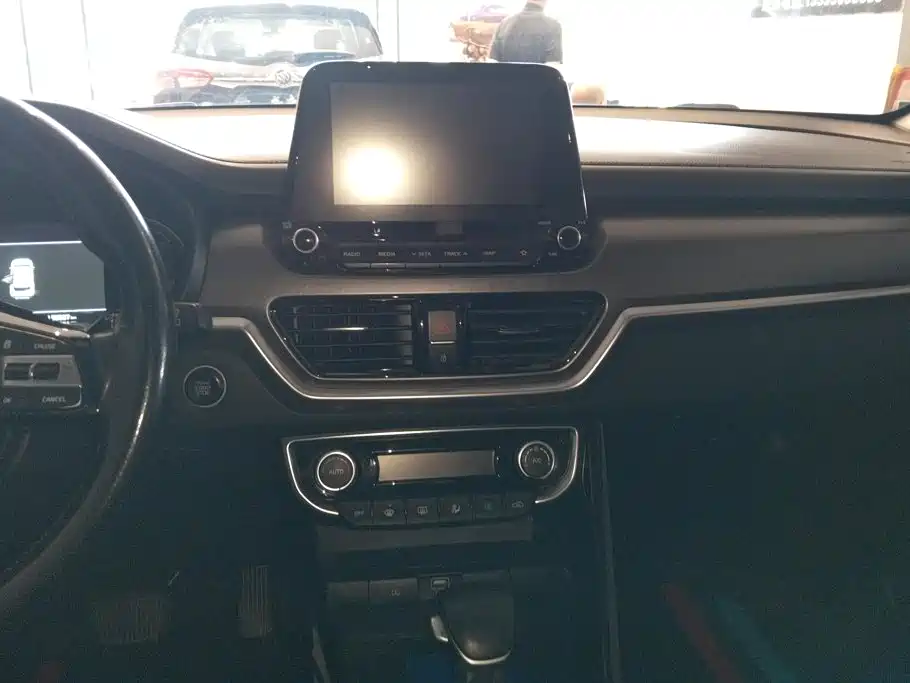 Kia Sportage — миниатюра 13
