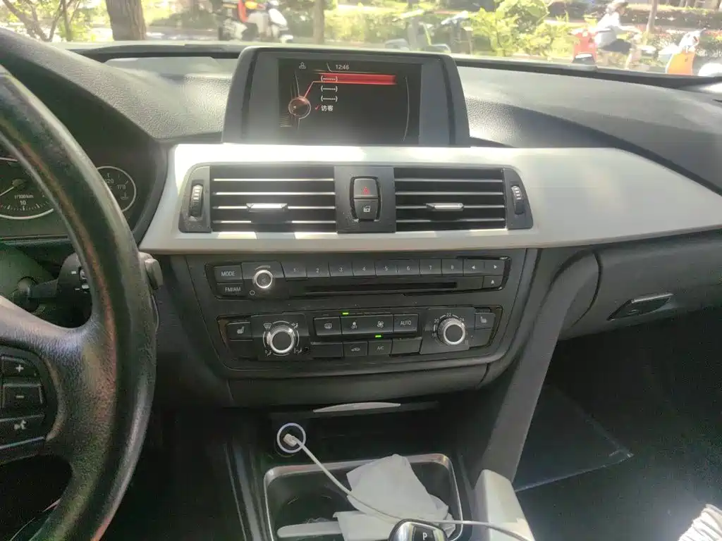 BMW 3 Series — миниатюра 7