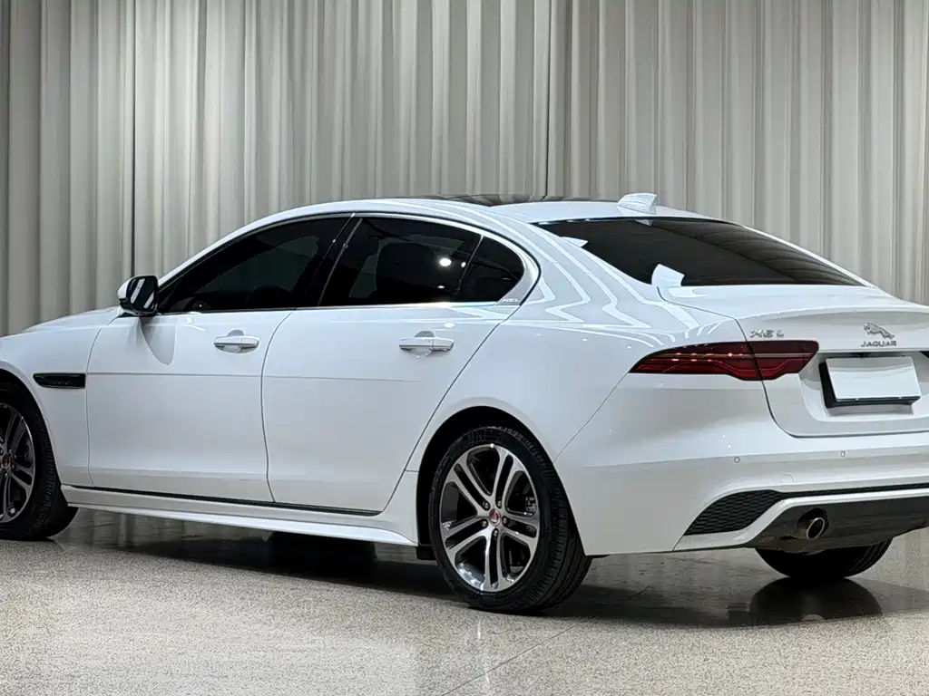 Jaguar XEL — миниатюра 5