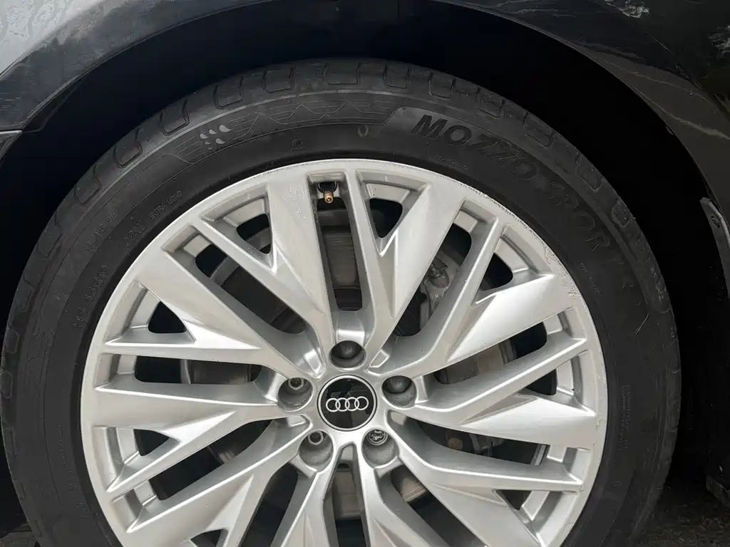 Audi A7L — миниатюра 5
