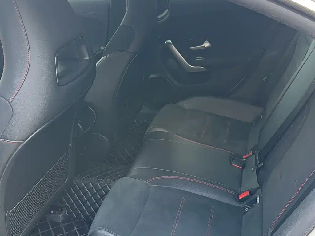 Mercedes-Benz CLA (Import) — миниатюра 5