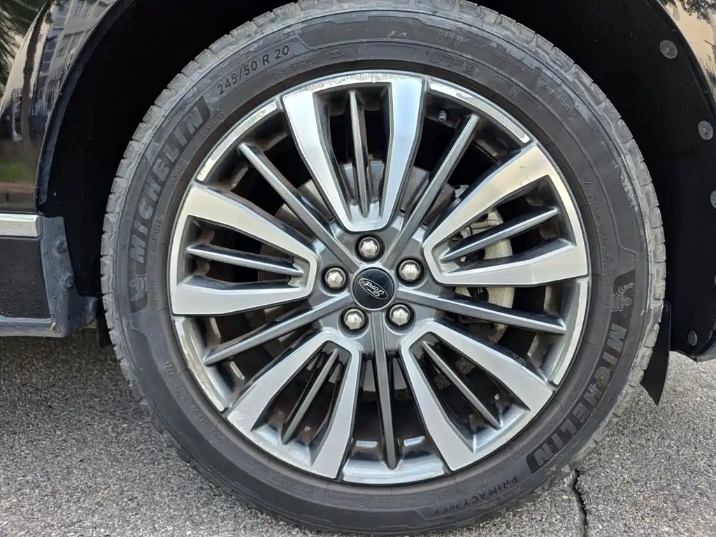 Ford Edge — миниатюра 22