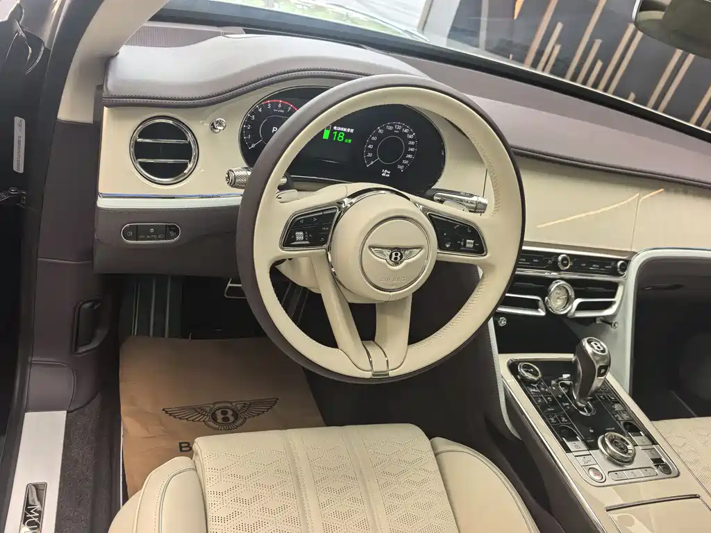 Bentley Flying Spur 2026 4.0T V8 Mulliner