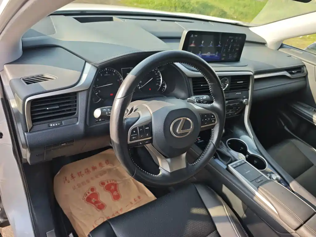 Lexus RX — миниатюра 15