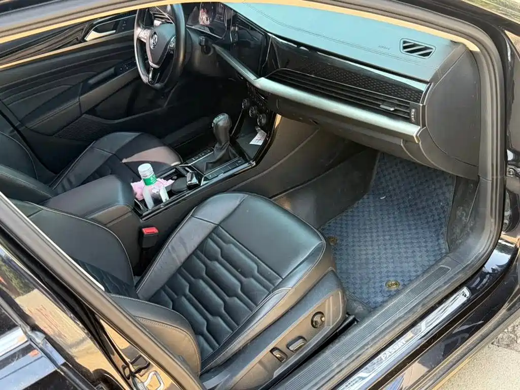 Volkswagen Passat — миниатюра 7