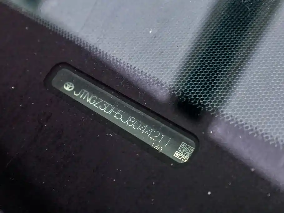 Toyota Alphard — миниатюра 34