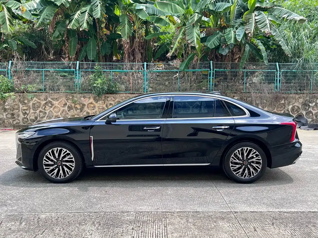 Hongqi Hongqi H5 — миниатюра 3