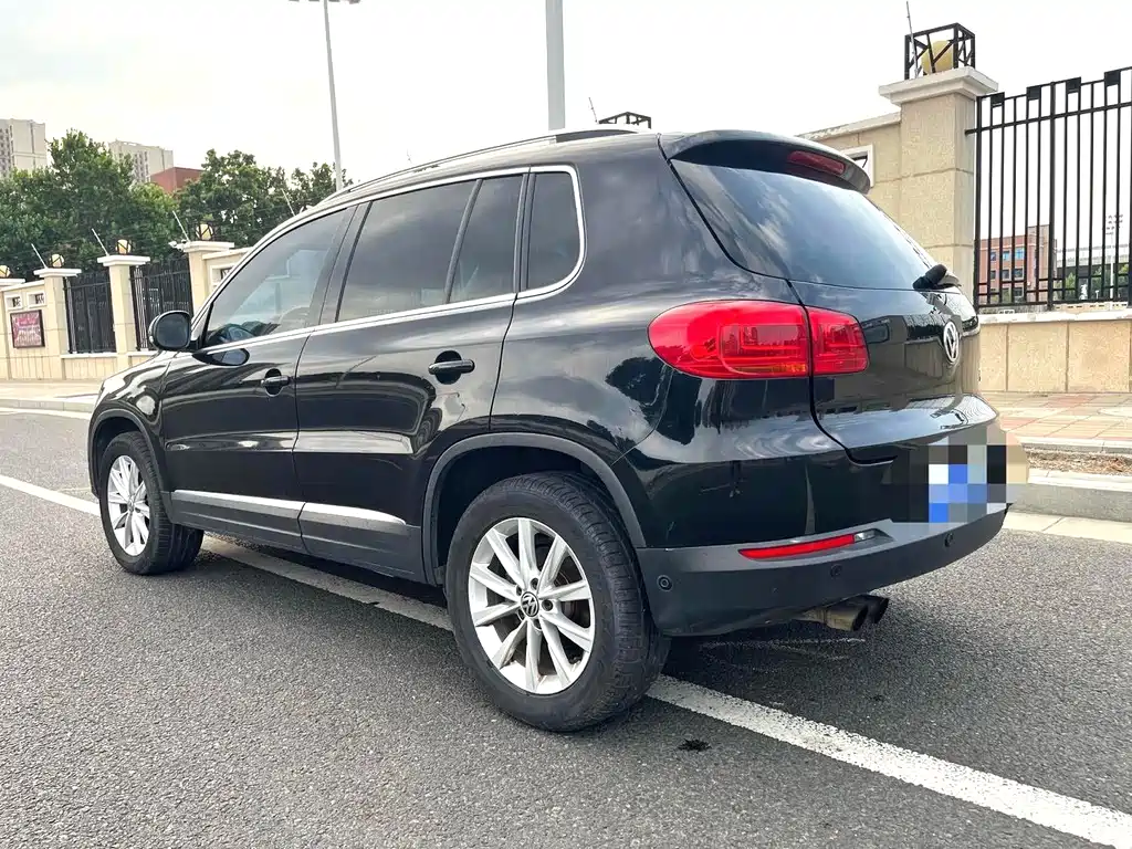 Volkswagen Tiguan — миниатюра 4