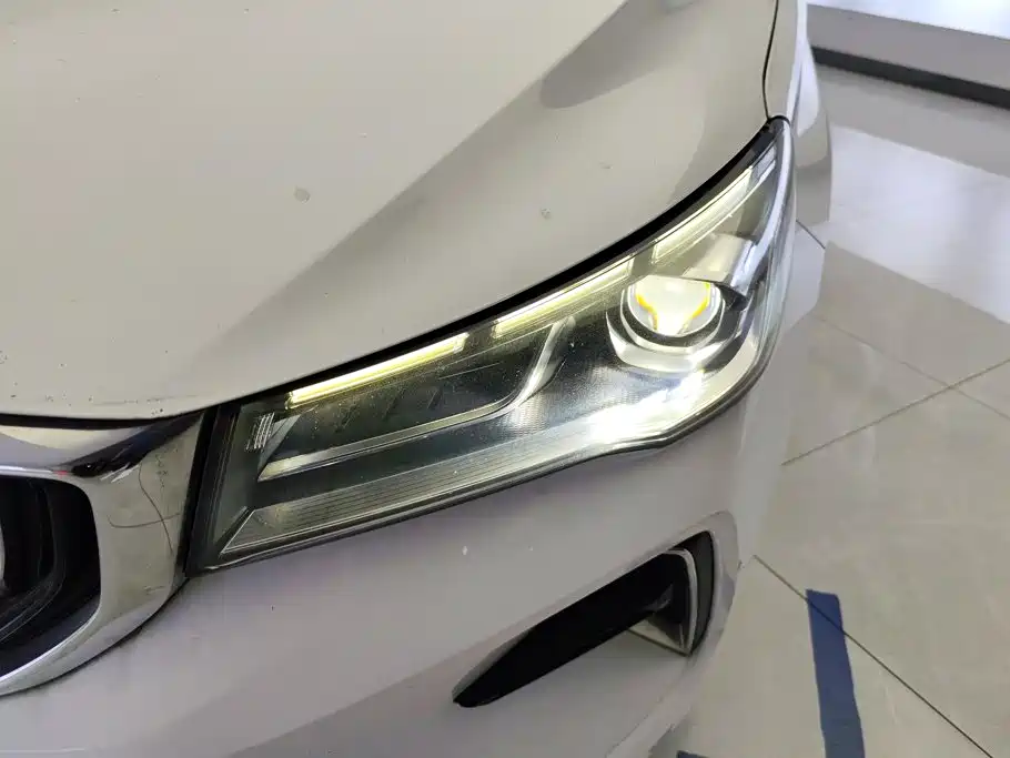Geely Emgrand — миниатюра 5