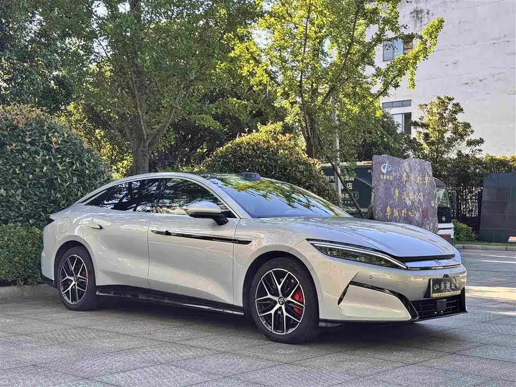 BYD Han L 2025 EV Flagship