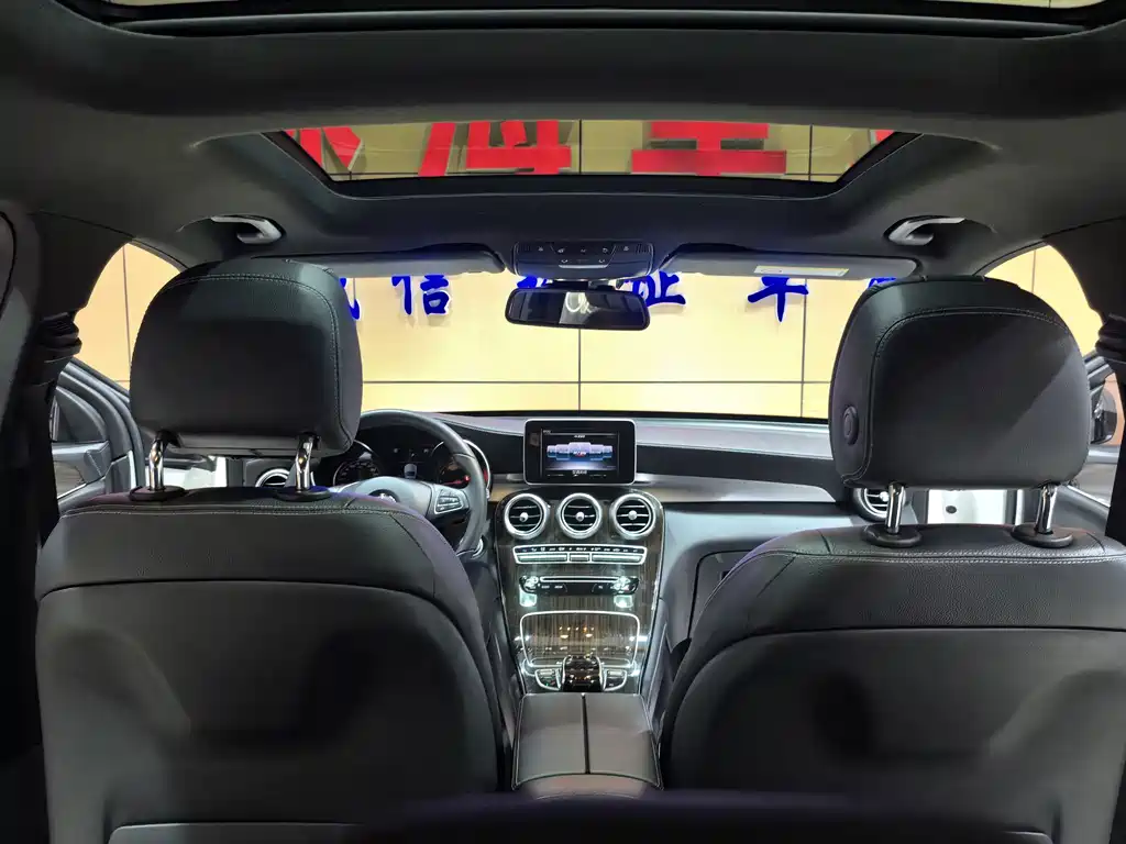 Mercedes-Benz GLC — миниатюра 12