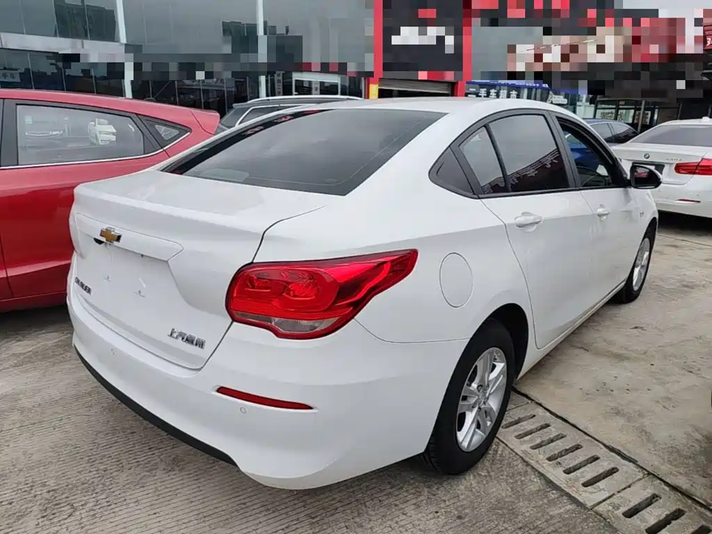 Chevrolet Cavalier — миниатюра 7