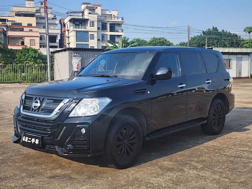 Nissan Patrol — миниатюра 3