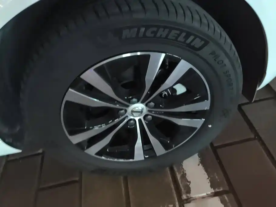Volvo XC60 — миниатюра 6