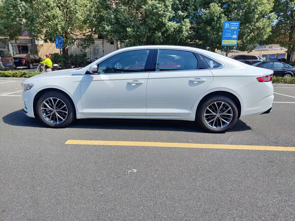 GEELY AUTOMOBILE XINGRUI