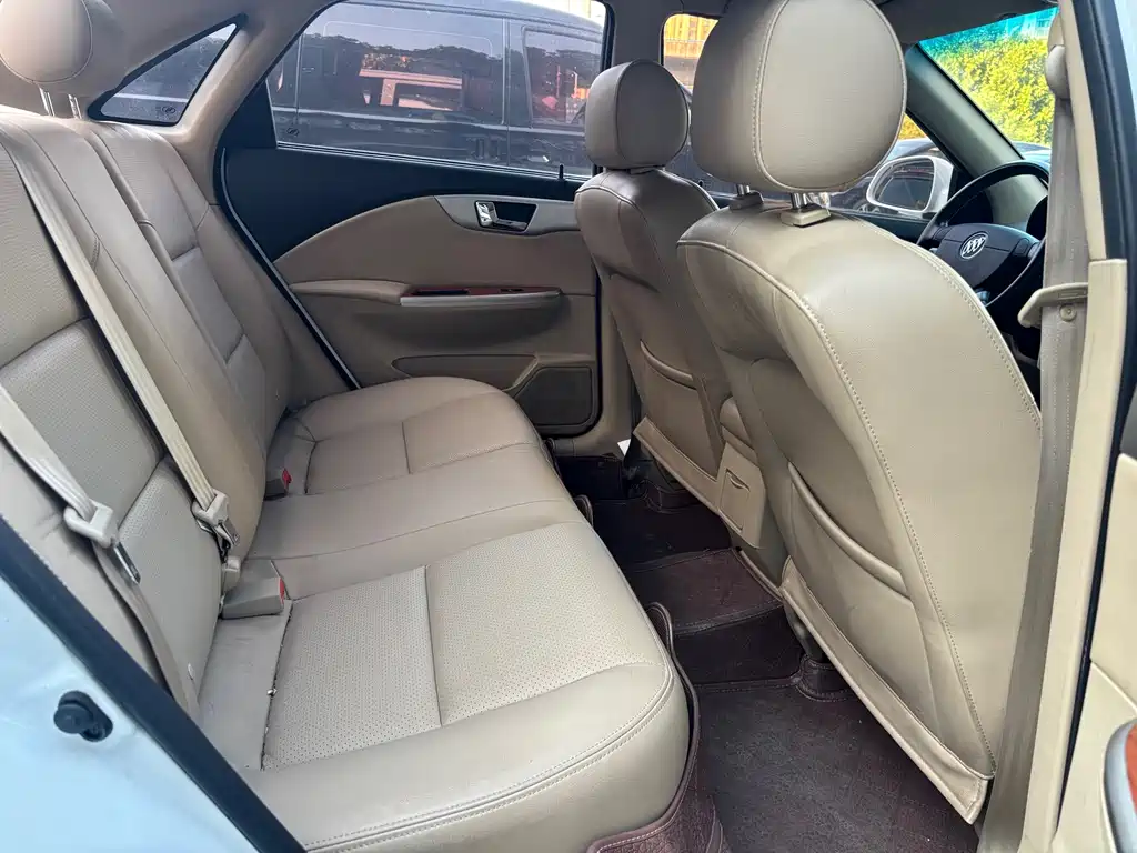 Buick Excelle — миниатюра 7