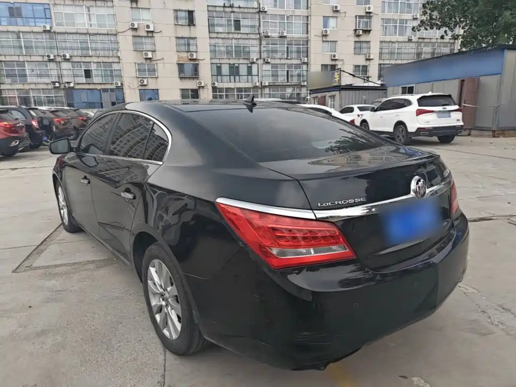 Buick LaCrosse — миниатюра 5