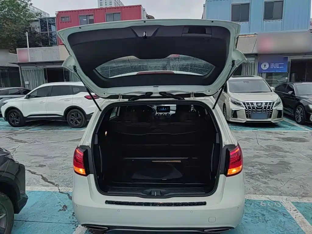 Mercedes-Benz B-Class — миниатюра 15