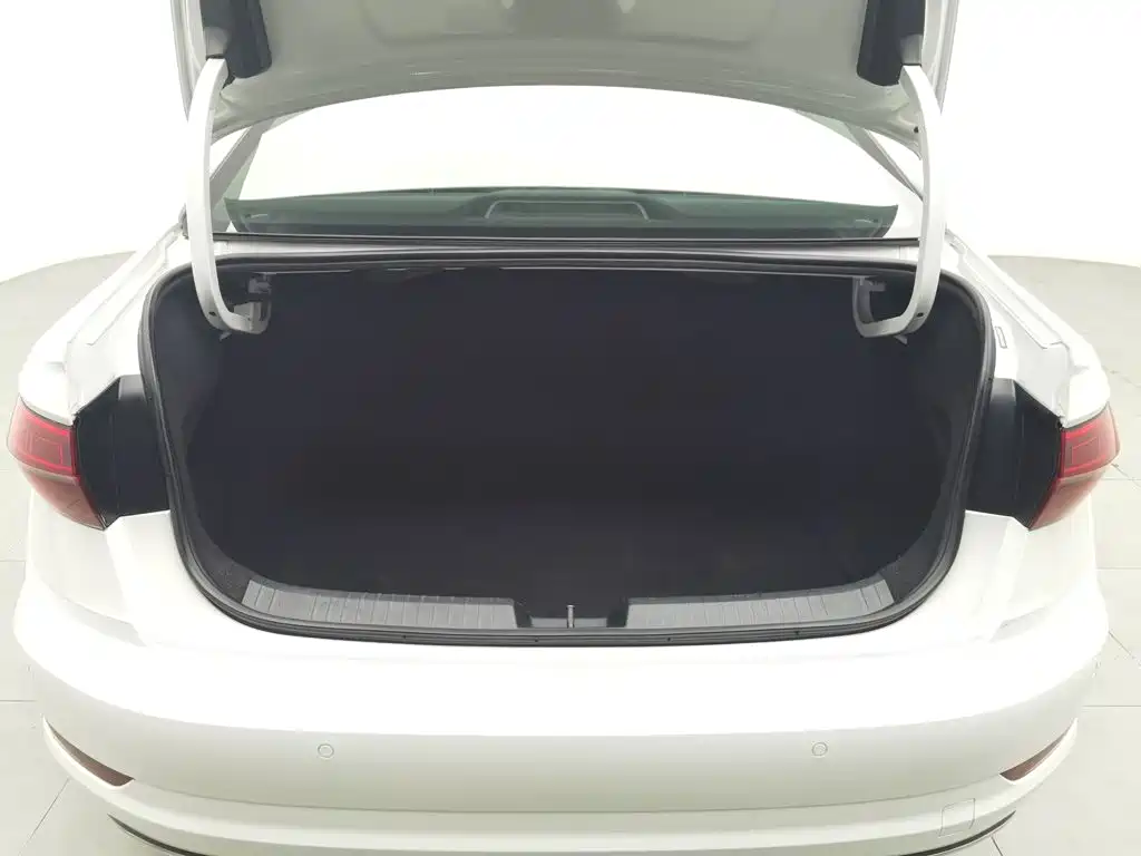 Volkswagen Sagitar — миниатюра 16