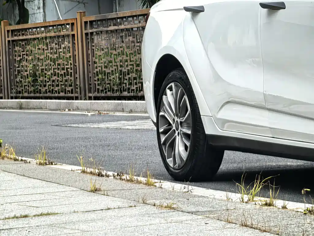 Geely A