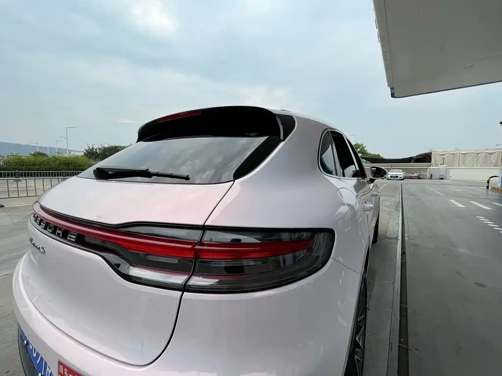 Porsche Macan — миниатюра 9