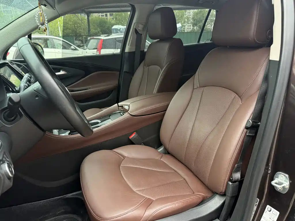 Buick Envision Plus — миниатюра 4