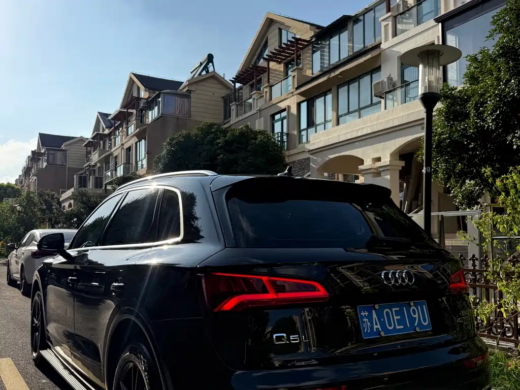 Audi Q5L — миниатюра 9