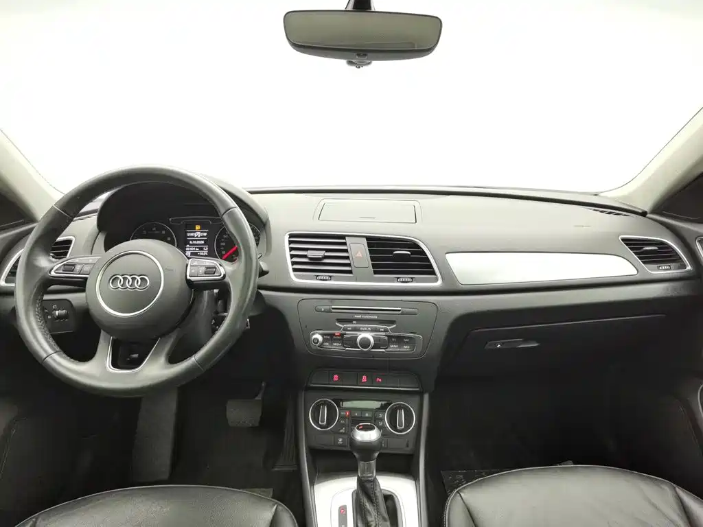 Audi Q3 — миниатюра 5