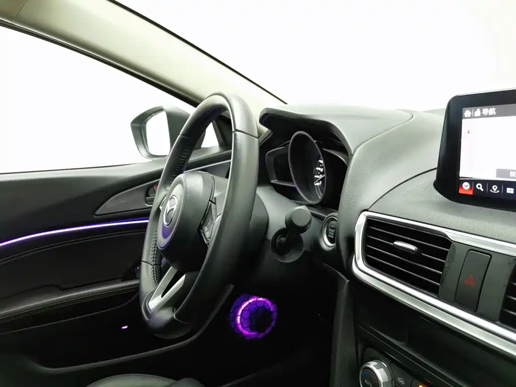 Mazda 3 Axela — миниатюра 22