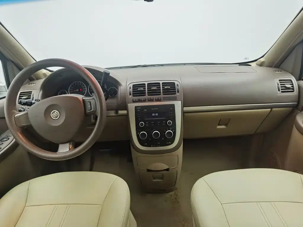 Buick GL8 — миниатюра 5