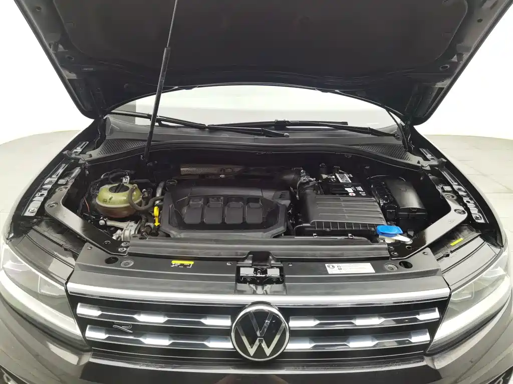 Volkswagen Tiguan L — миниатюра 6