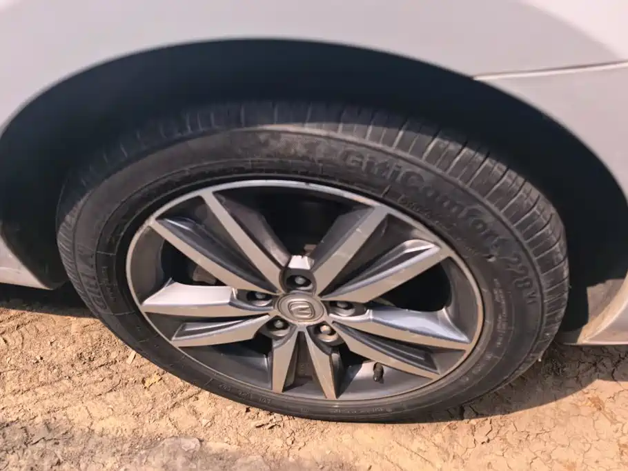 Changan Eado — миниатюра 6