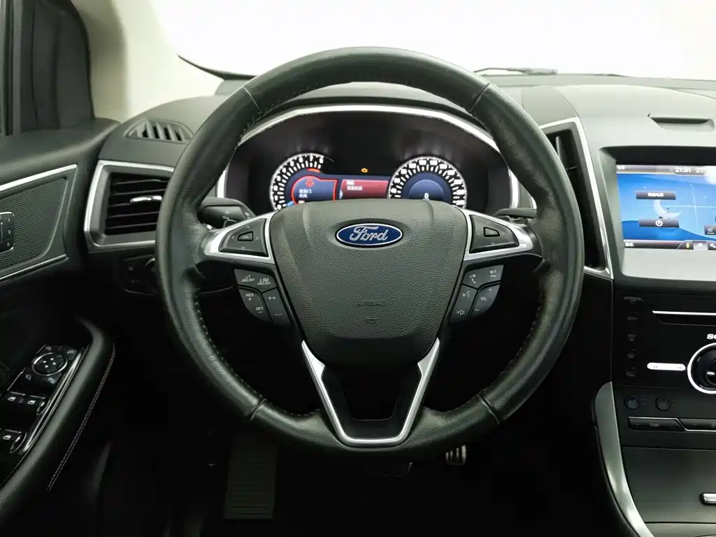 Ford Edge — миниатюра 11