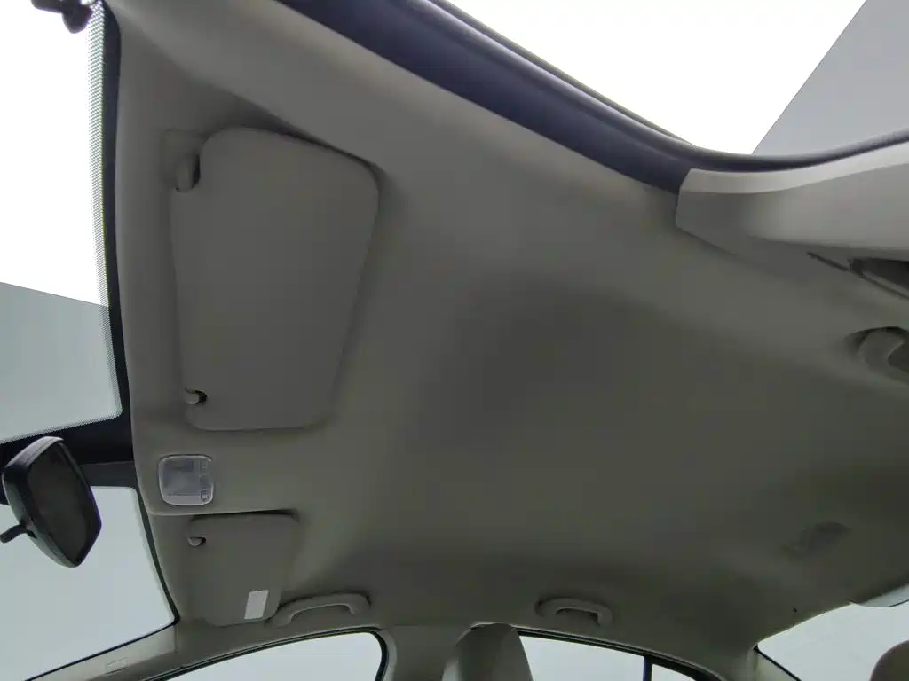 Peugeot 308 — миниатюра 14