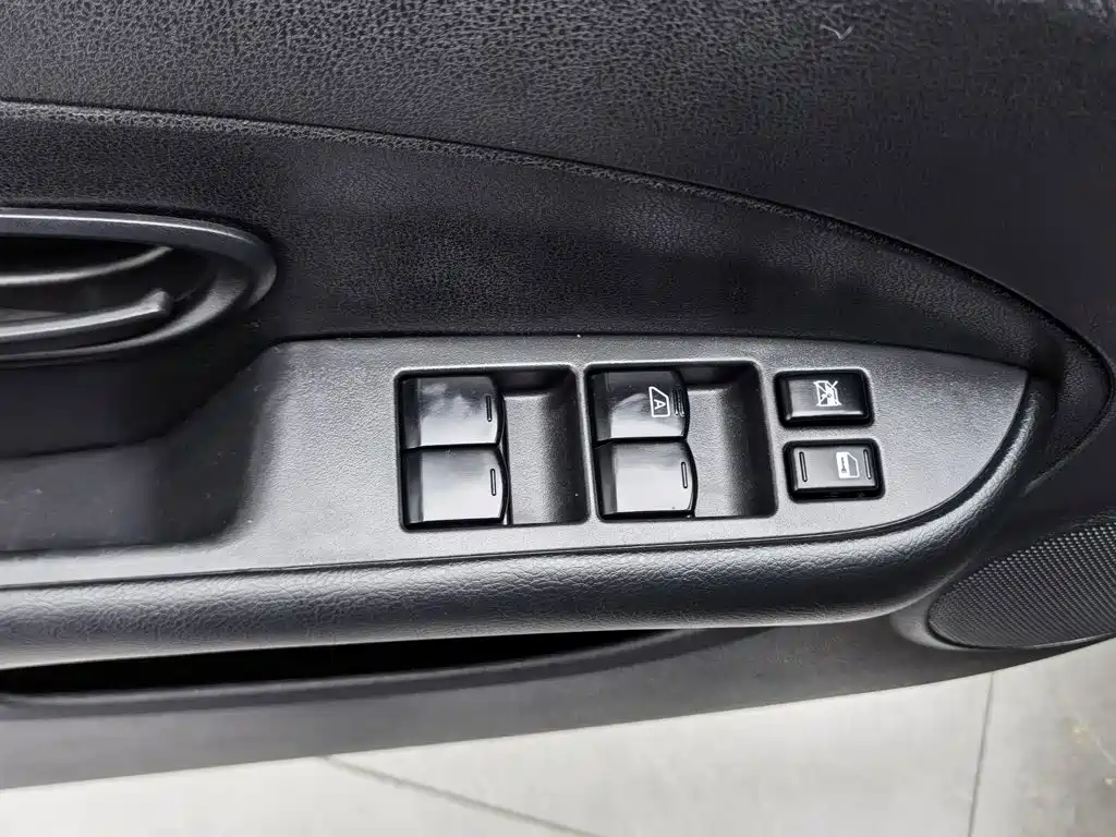 Nissan Sylphy — миниатюра 9